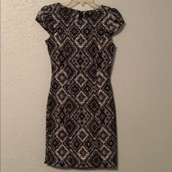 Dress - Picture 1 of 2